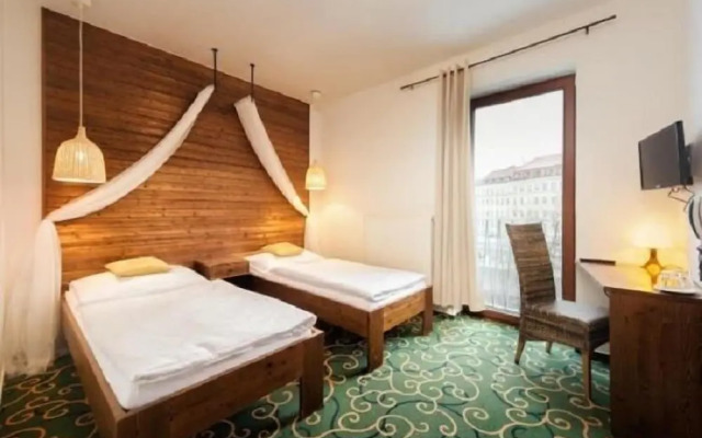 Hotel Sharingham