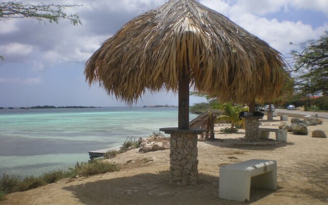 Sea Breeze Apartments