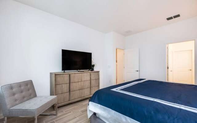 2619ca 10 Bedroom Villa by Redawning