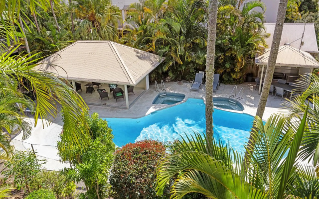 Noosa Outrigger Beach Resort