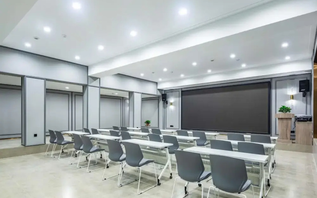 Mercure Qingdao Downtown