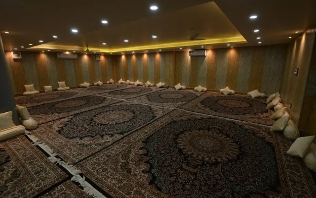 Hotel Golden Leaf Kashmir