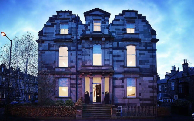 Merchiston Residence