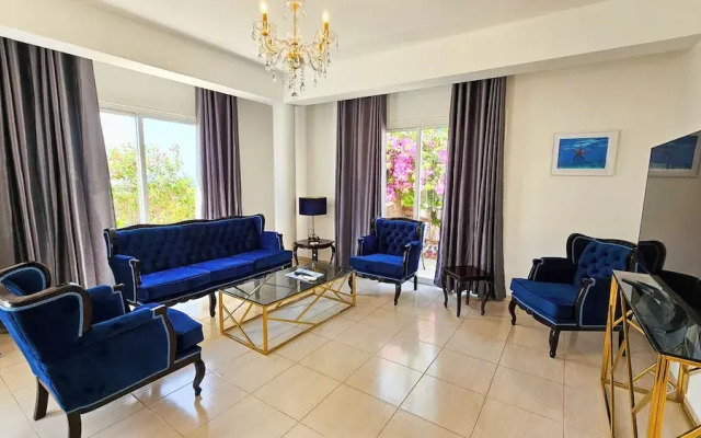 Seaview Sanctuary House