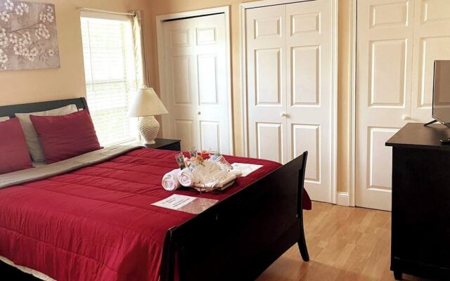 Room in House - Modern Executive Master Bedroom