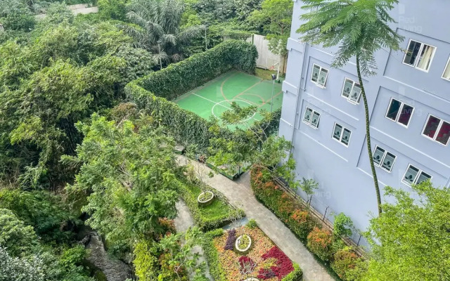 RedLiving Apartemen Parahyangan Residence - Anton Rooms