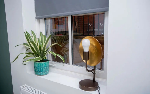 Nest Easy - Derngate Basement