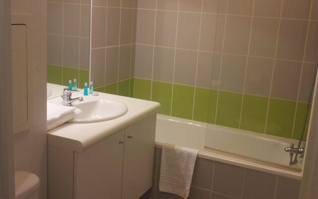 Nemea Appart Hotel Home Suite Nancy Centre