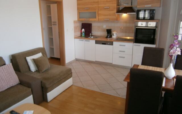 Beautiful Holiday Apartment Sanela for Relaxed Vacation