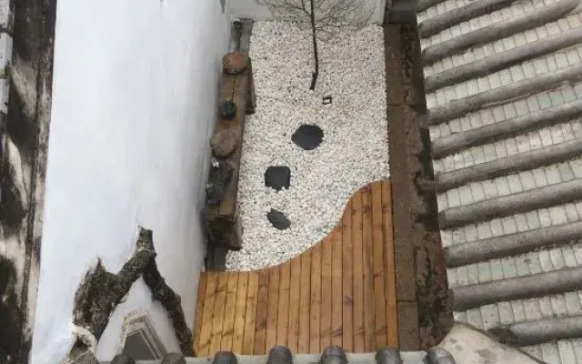Nanmiao Hostel