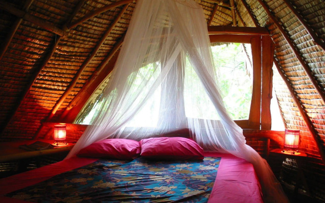 Vanira Lodge