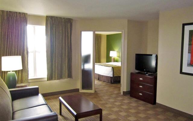 Extended Stay America Suites Indianapolis Airport