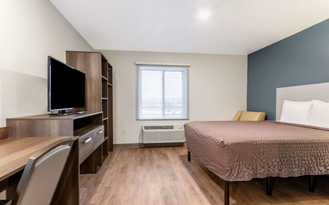 WoodSpring Suites Indianapolis Airport South