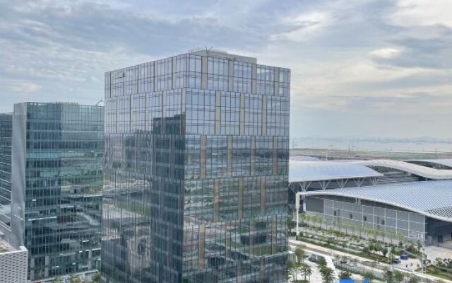 Borui Hotel Apartment (Shenzhen International Convention and Exhibition Center)