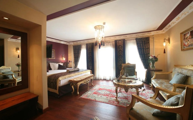 Rose Garden Suites