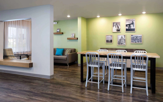 WoodSpring Suites Woodbridge Menlo Park Area