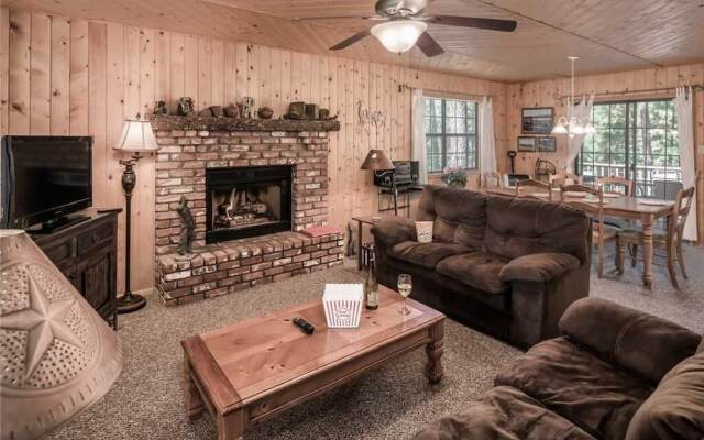 123 Rising Hill - Two Bedroom Cabin