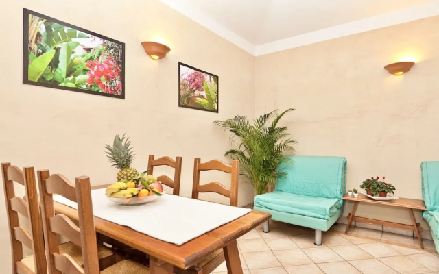 Residence con piscina a 250 mt dal mare