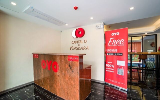 Capital O 445 Ongkara