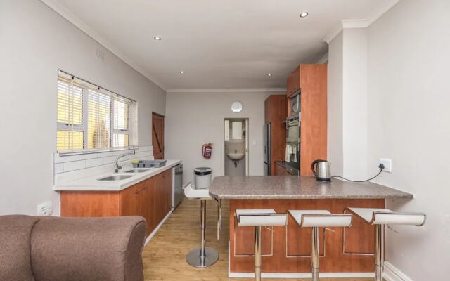 Contemporary 4 Bedroom Home