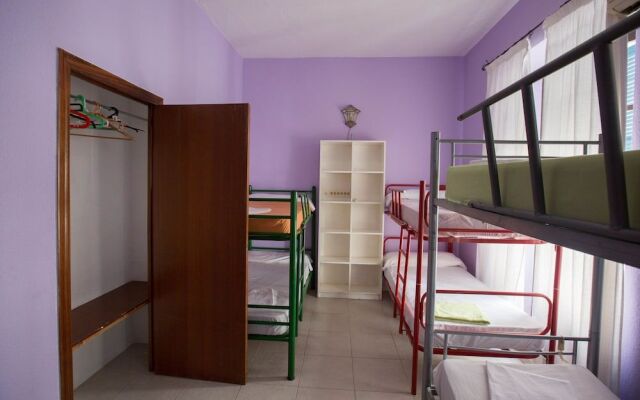 Arc House Ribera - Hostel