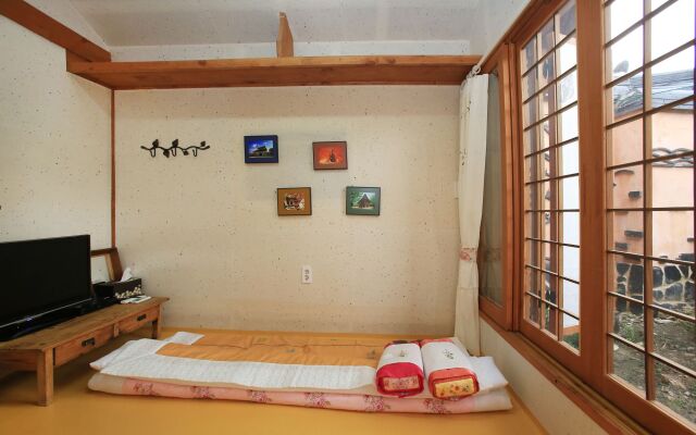 Saekdongjeogori Guesthouse