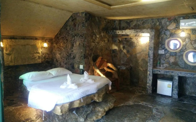 Needa Rock Resort