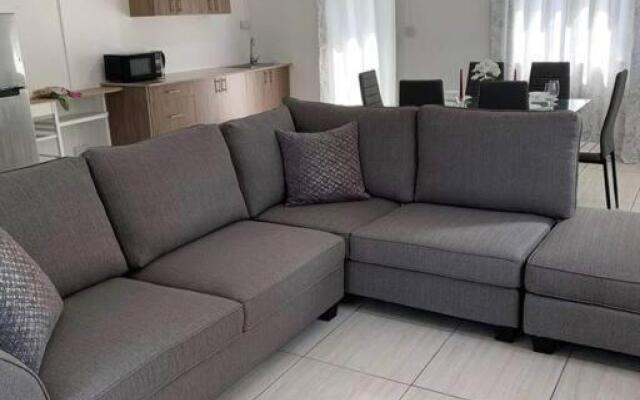 Lovely 2-bedrooms vacation villa with 3 pools