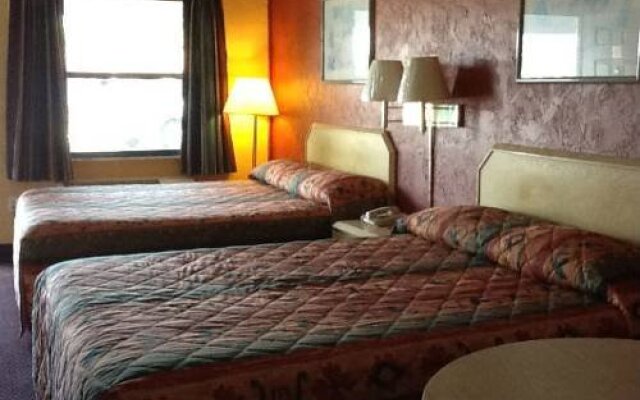 Deluxe Inn - Sarasota