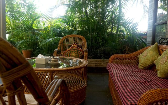 Hotel Middle Path & Spa