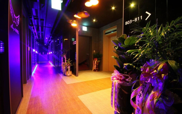 Changwon Sangnam-dong Angel