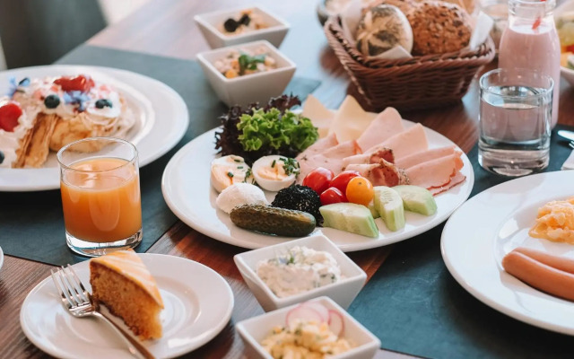 Warsaw Plaza Hotel
