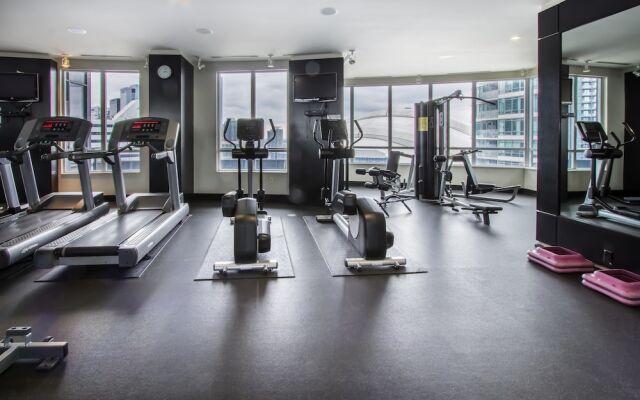 Delsuites Downtown Toronto Element