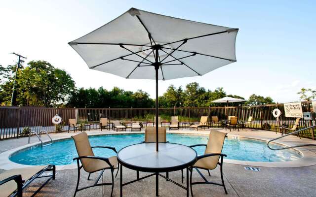 Hampton Inn & Suites Denison