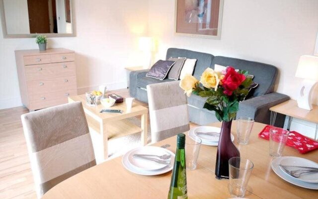 London Bridge Apartments