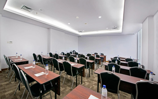 Whiz Prime Hotel Megamas Manado
