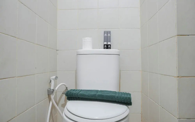 Nice And Warm Studio At Belmont Residence Puri Apartment