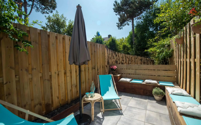 The Bond Studio FREE PARKING