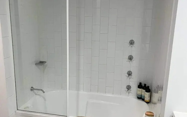 Open 1 Bedroom Apartment in Brisbane City