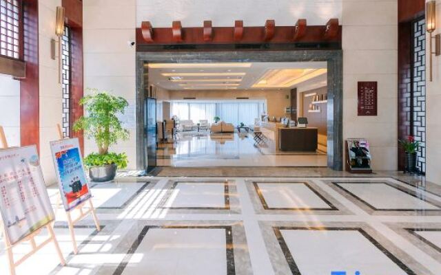 Yangzhou Slender West Lake Wisteria Hotel