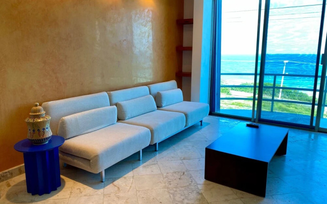 Deep Blue Luxury Apartments