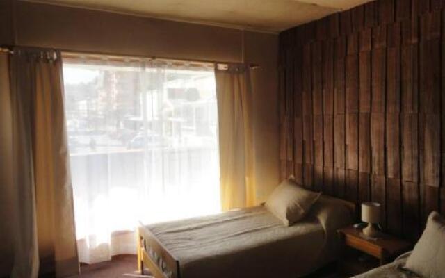Hostal 5 Adobes