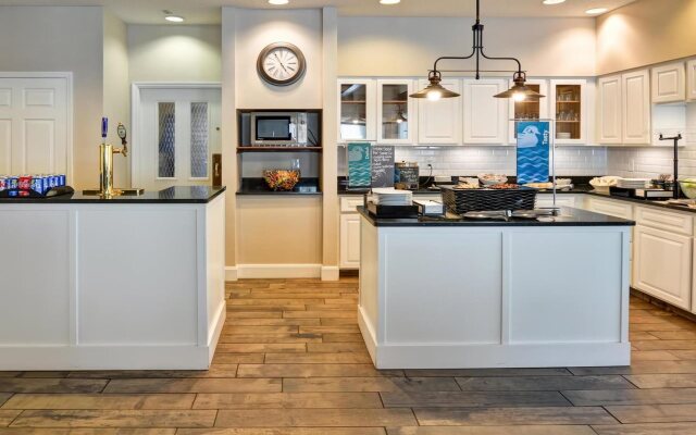 Staybridge Suites Columbus - Worthington