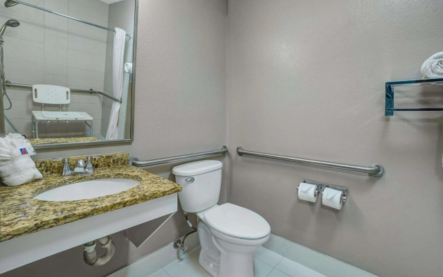 Motel 6 Front Royal, VA