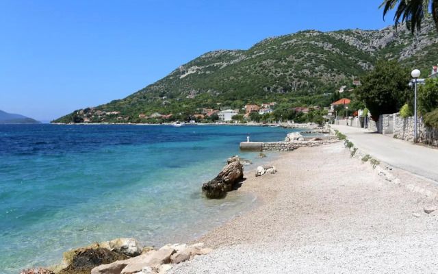 Seaside apartments with a swimming pool Viganj, Peljesac - 260