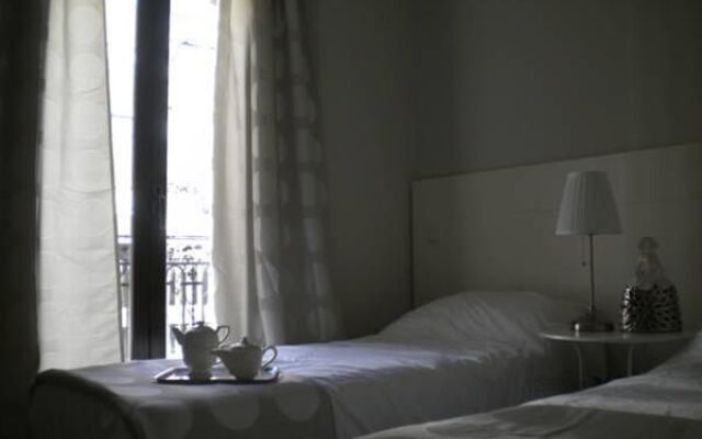 8 Rooms Madrid