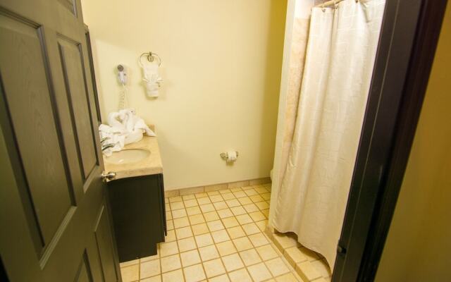 Grande 202- 1 Br Condo
