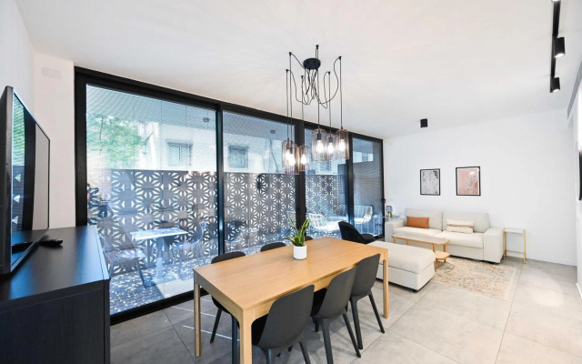 Stylish 1BR in Ben Yehuda 73 by HolyGuest