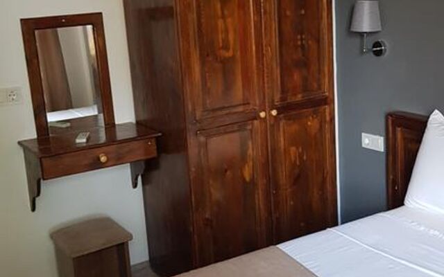 Poppy Apart Hotel