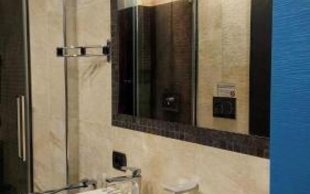 Stylish Boutique Apartment-City Center